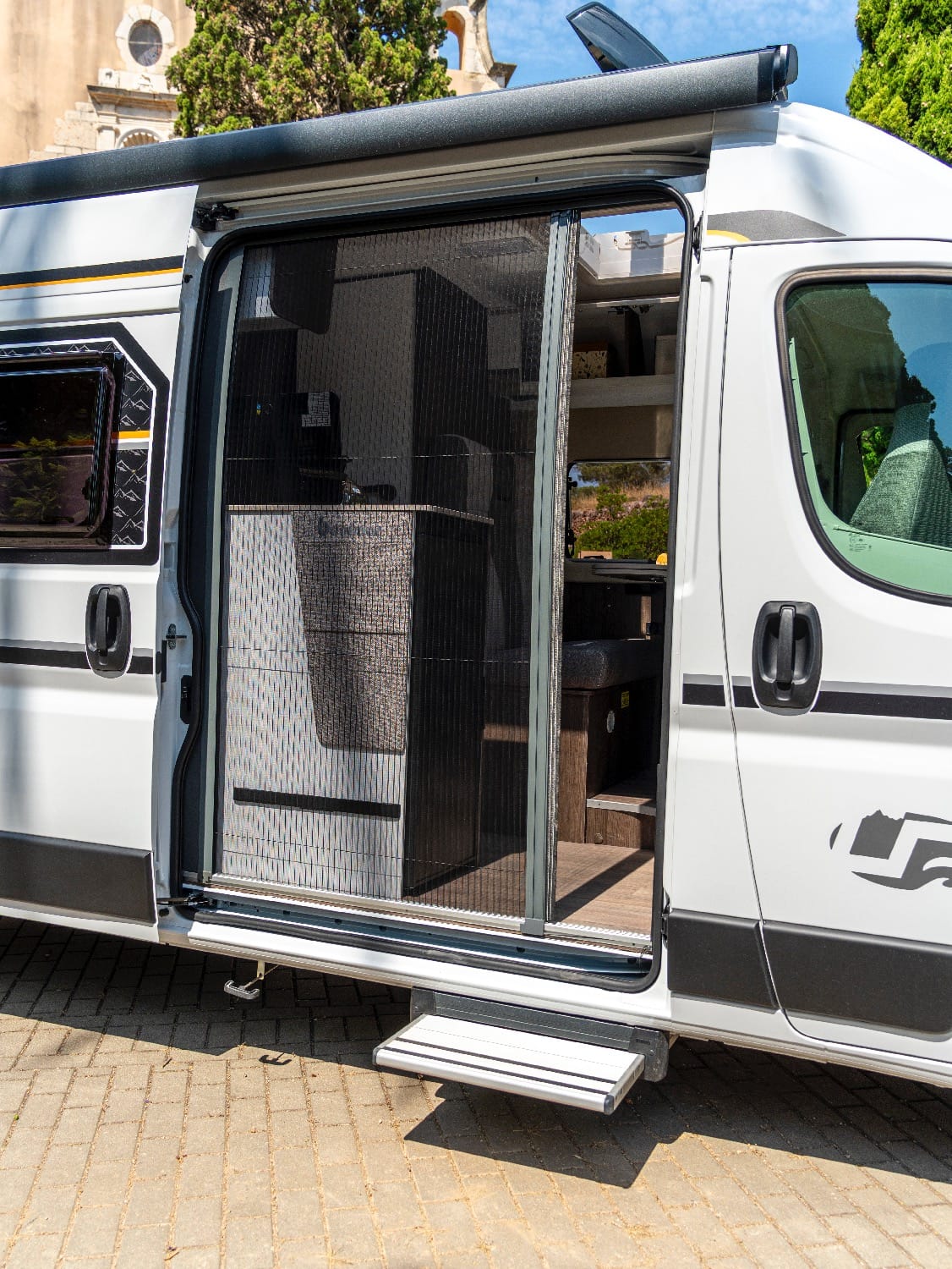 Benivan-2026_A7404888_B120UP_T26