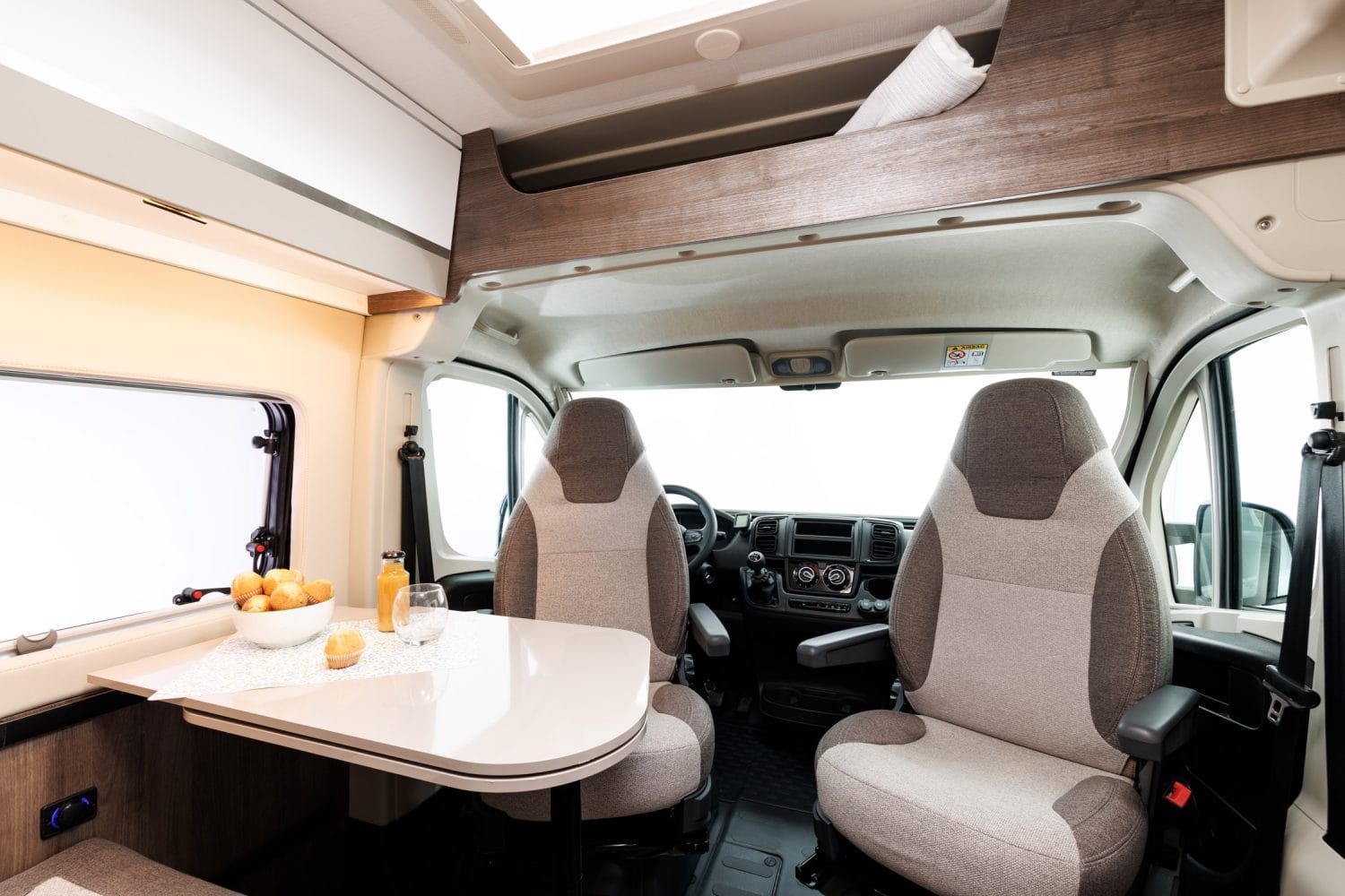 Benivan-2026__81A2074_B120UP_T26